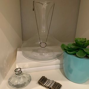 White Pacific Opal necklace, bracelet and ring set